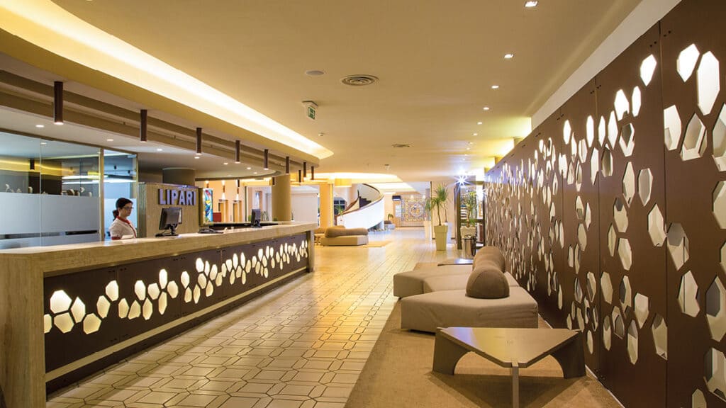 CLUB-LIPARI-RECEPTION-1024×576