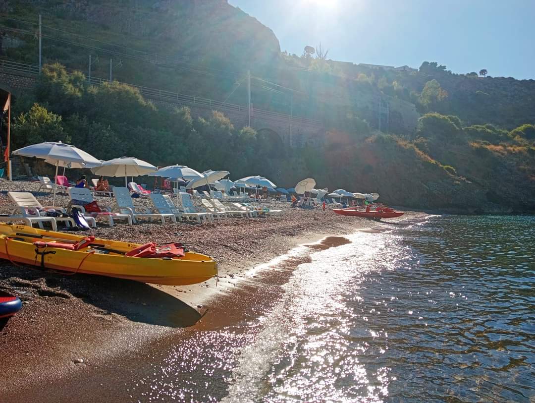 spiaggia canoe
